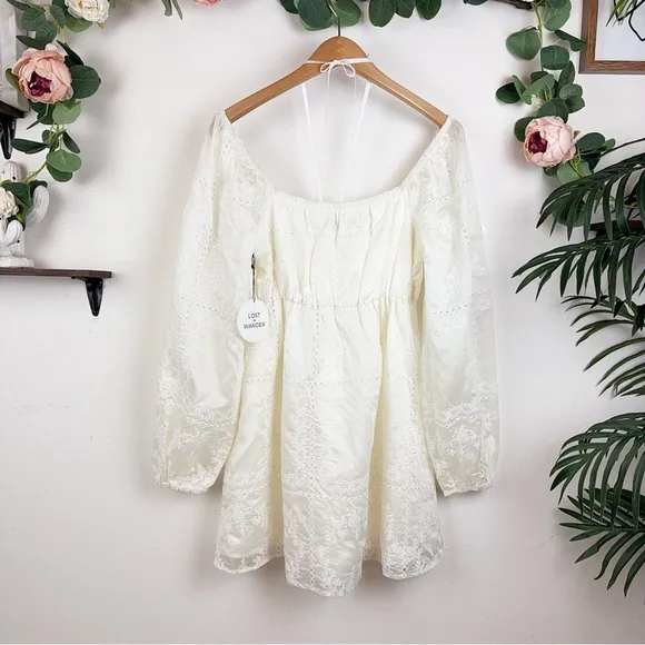 NWT Lost   Wander Somerset Meadow Baby Doll Mini Dress in Off White / Cream