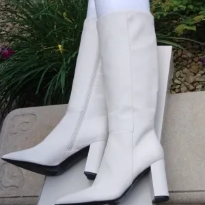 NWT Marc Fisher winter white heeled boots size 9.5, Soft girl core