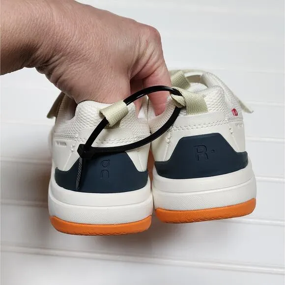 NWT On THE ROGER Kids Shoes/Sneakers
