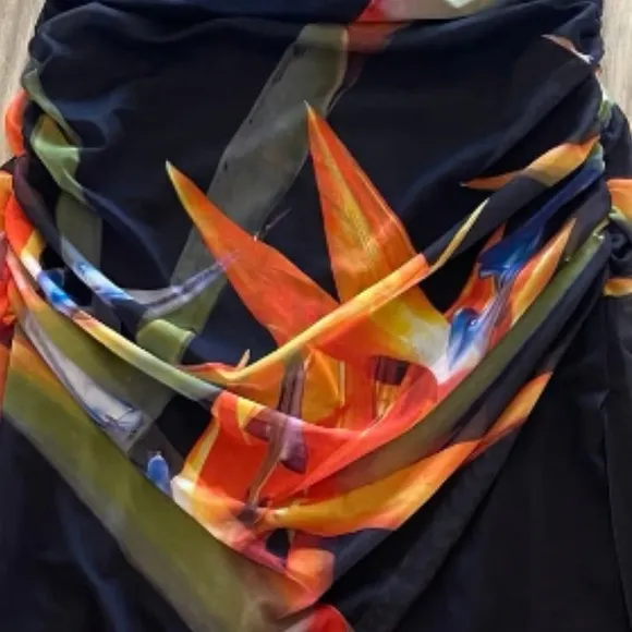 NWT ZARA  multicoloured tropical black midi skirt, side slit. SZ S