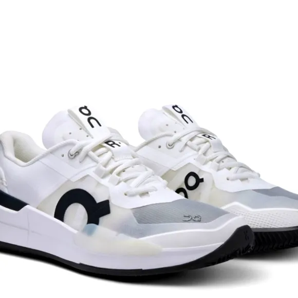 O N On Running Men's White and Black Sneakers