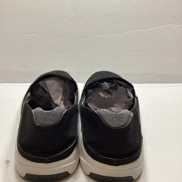 Olukai Lae’ ahi man’s loafers shoes black size 8