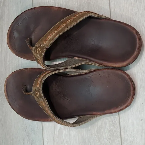 Olukai Mens Leather Thong Sandals Flats shoes sz 11
