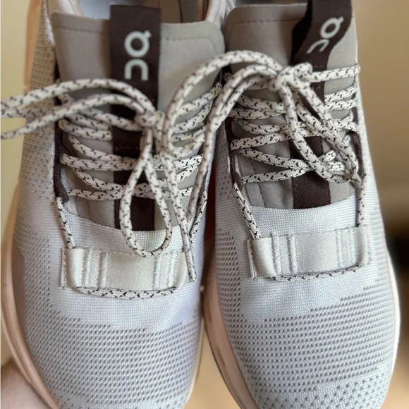 On Cloud Cloudnova Grey Black Sneakers Shoes Womens 9