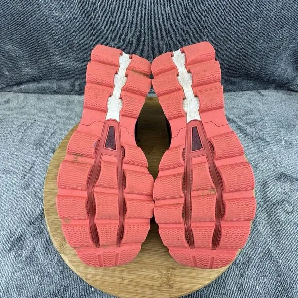 On Coud Cloudsurfer Shoes Womens Size 10 Red Running Comfort casual Sneakers
