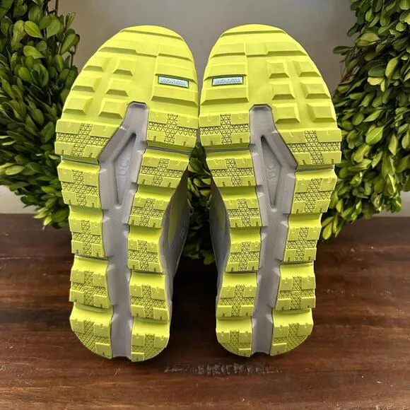 On Women's Cloudtrax Waterproof Hiking Boots‎ 8.5
