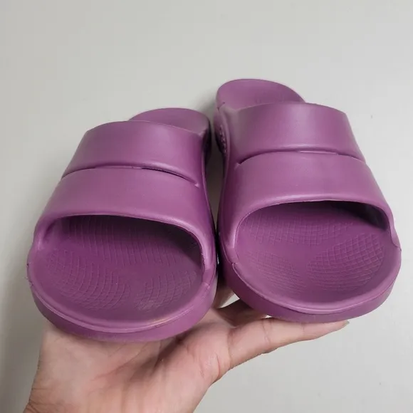 Oofos OOahh Purple Slide Sandals