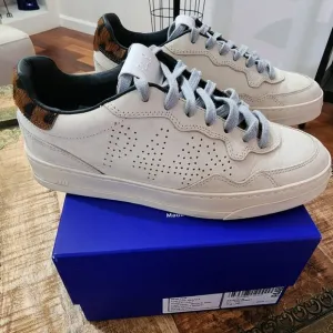 P448 Bali Sneakers Size 6