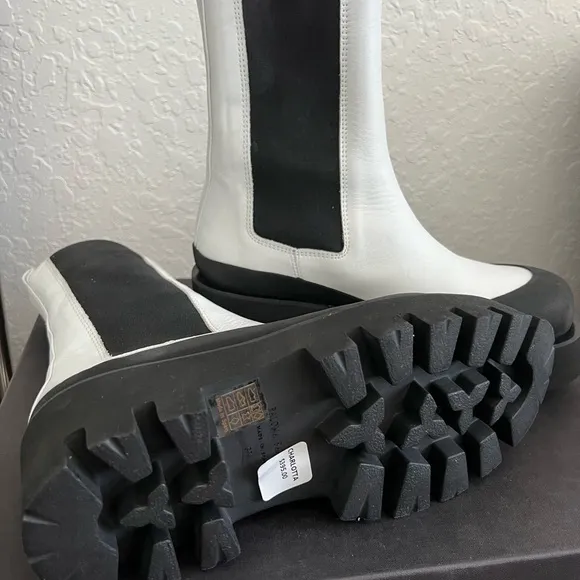Paloma Barcelo Black and White Winter Boots with Chunky Sole