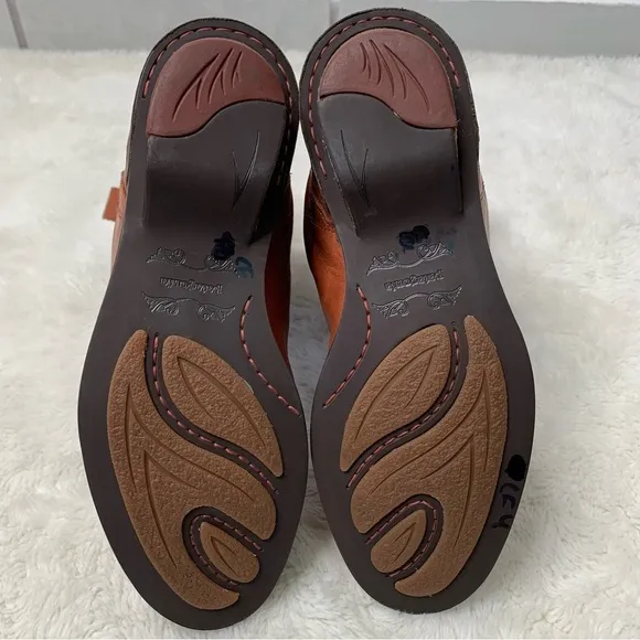 Patagonia Women's Addie Chimney Brick Brown Leather Ankle Boots Size 7