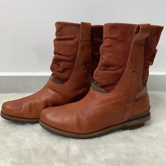 Patagonia Women's Addie Chimney Brick Brown Leather Ankle Boots Size 7