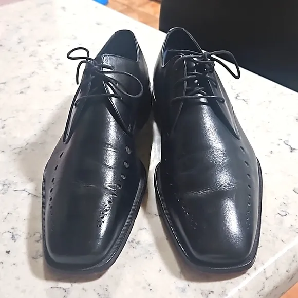 Paul Smith Black Lace Up Dress Shoes. Size 7