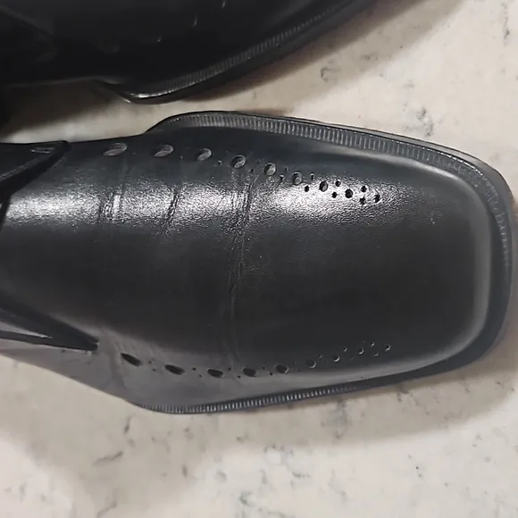 Paul Smith Black Lace Up Dress Shoes. Size 7
