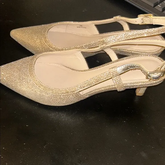 Pelle moda Deena 2 Low Heel Slingback gold size 5