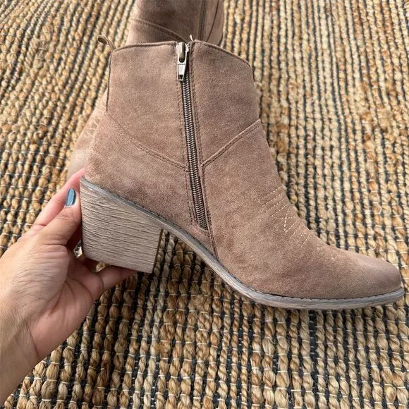 Pierre Dumas Women's Ankle Boots Taupe Block Heel Booties 8