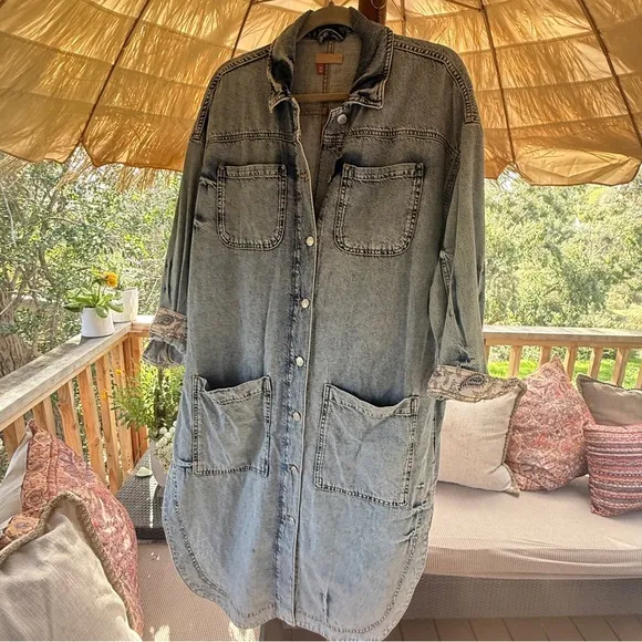 PILCRO women’s distressed Draped Denim Oversized Duster Jacket Button-Up