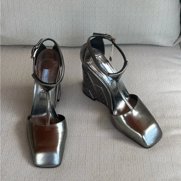 Prada Fall Runway 2014 Silver Wedge Sandals, size 10 (Italian 40)