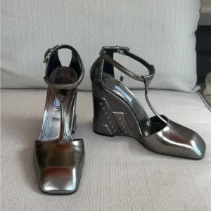 Prada Fall Runway 2014 Silver Wedge Sandals, size 10 (Italian 40)
