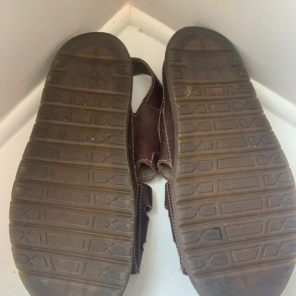 PreLoved Mens Dr.Martens Brown Leather Sandals with Buckle Straps SZ 11