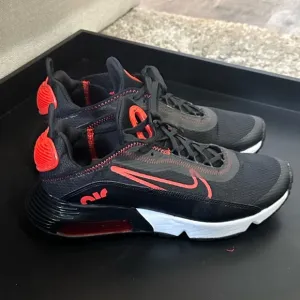 RARE Nike Air Max 2090 Black and Chili Red Sneakers Shoes Women’s 8 Youth 6.5