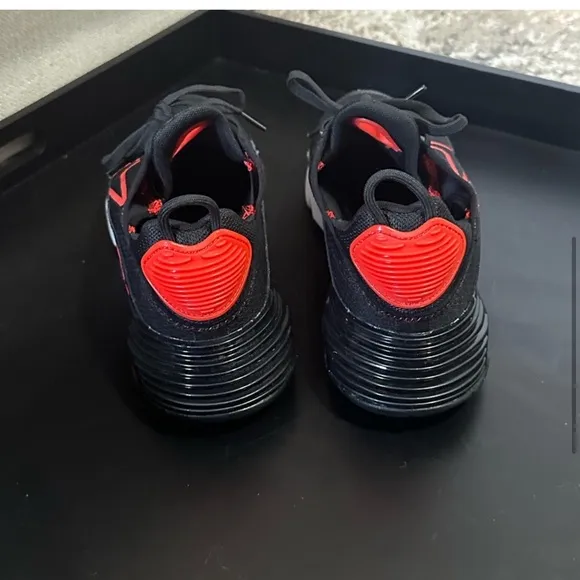 RARE Nike Air Max 2090 Black and Chili Red Sneakers Shoes Women’s 8 Youth 6.5