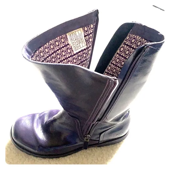 🔥Rare UGG Australia Plum Winter Rain Boots - Sz 6