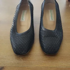 RARE VINTAGE LUISA DI VILLARVERDE SHOES