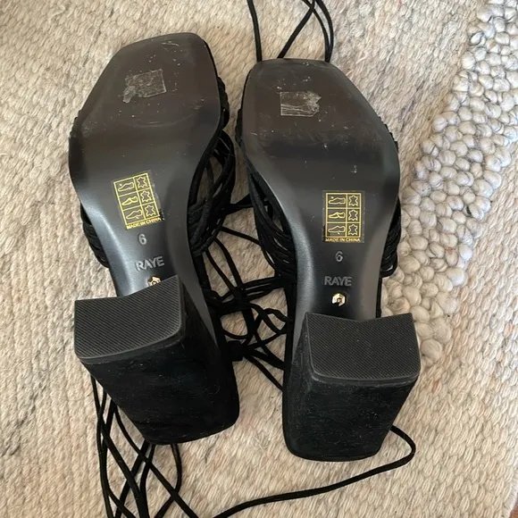 Raye Gian heel in black size 6 shoes