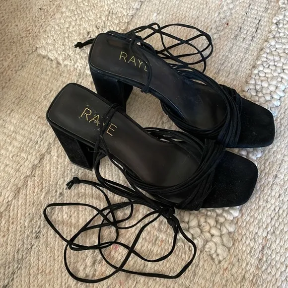 Raye Gian heel in black size 6 shoes