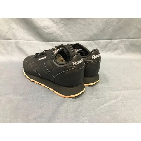 Reebok Boys Classic Leather Casual Sneakers Black Black Gum Size 4.5 NEW IN BOX!