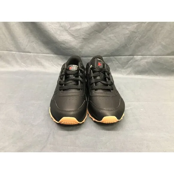 Reebok Boys Classic Leather Casual Sneakers Black Black Gum Size 4.5 NEW IN BOX!