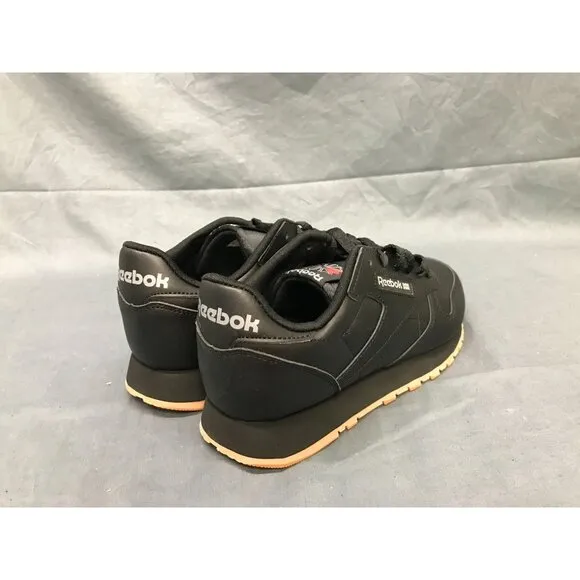 Reebok Boys Classic Leather Casual Sneakers Black Black Gum Size 4.5 NEW IN BOX!