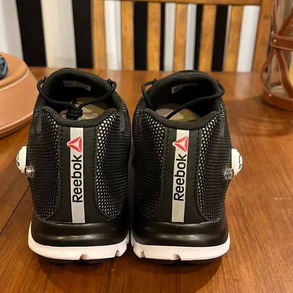 Reebok ZPump Fusion PU The Pump shoes sneakers new AR0369 Mens sizes black