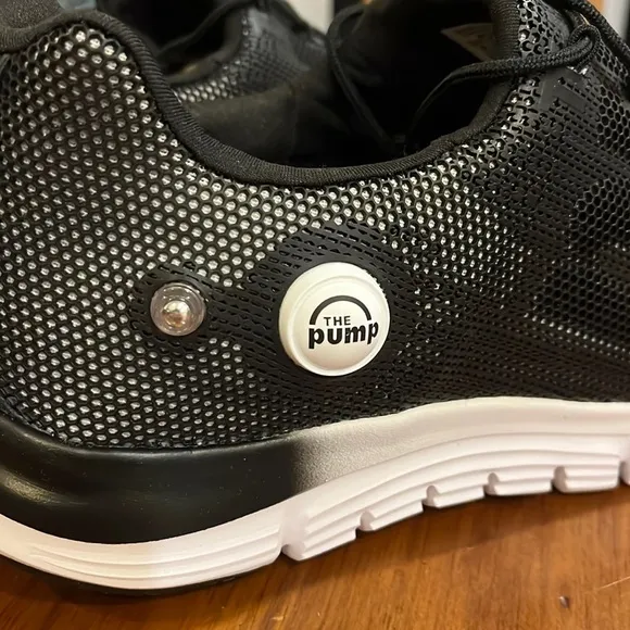 Reebok ZPump Fusion PU The Pump shoes sneakers new AR0369 Mens sizes black