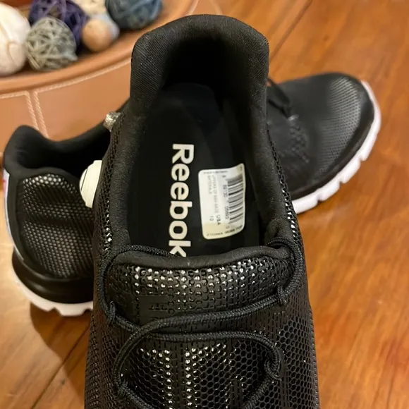 Reebok ZPump Fusion PU The Pump shoes sneakers new AR0369 Mens sizes black