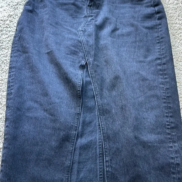 Reformation Jagger denim midi skirt in Vana color way, size 29