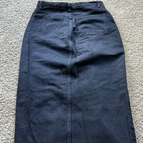 Reformation Jagger denim midi skirt in Vana color way, size 29