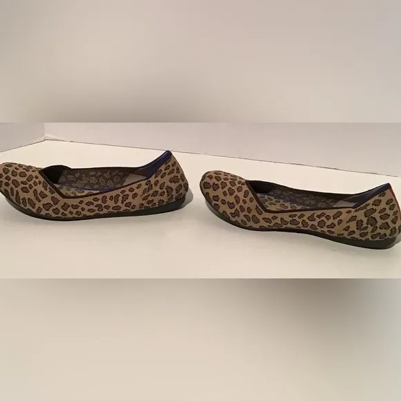 Retired Rothy's Spotted Leopard Cheatah Animal Print Roundtoe Ballet Flats 7