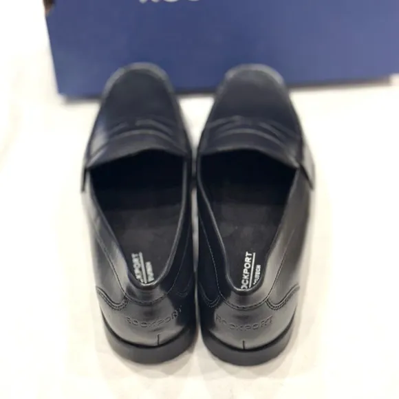 Rockport Keaton penny CI8839 Men slip on Dress shoes Color Black