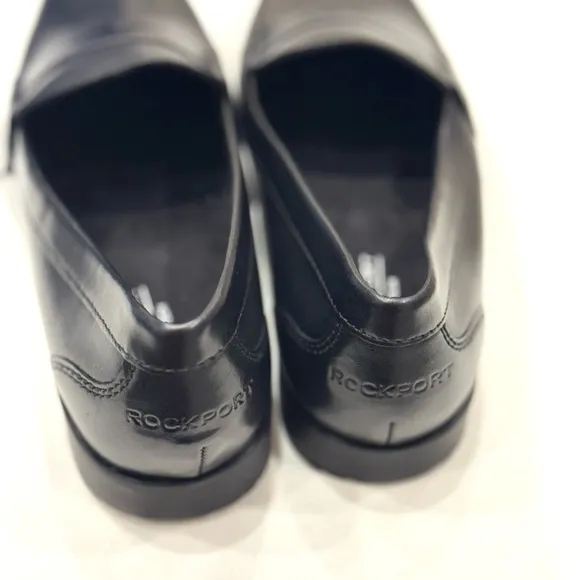 Rockport Keaton penny CI8839 Men slip on Dress shoes Color Black
