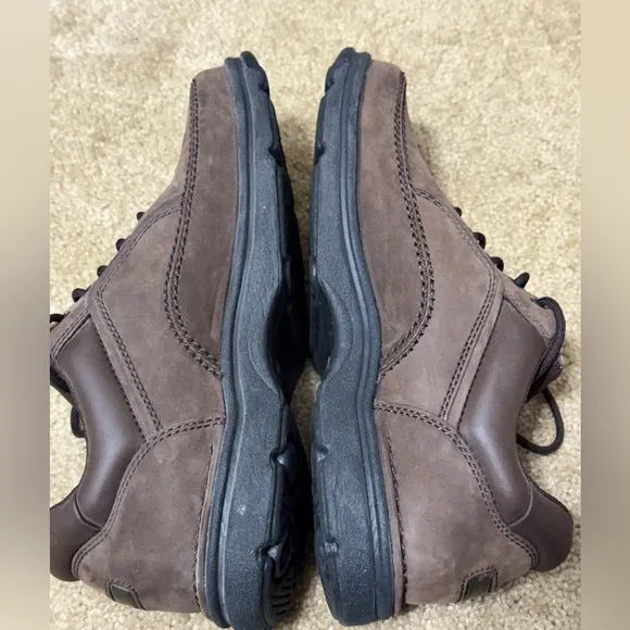 Rockport World Tour Classic Lace Up Men 10 Shoes‎ Sneakers Nubuck Brown APM72205