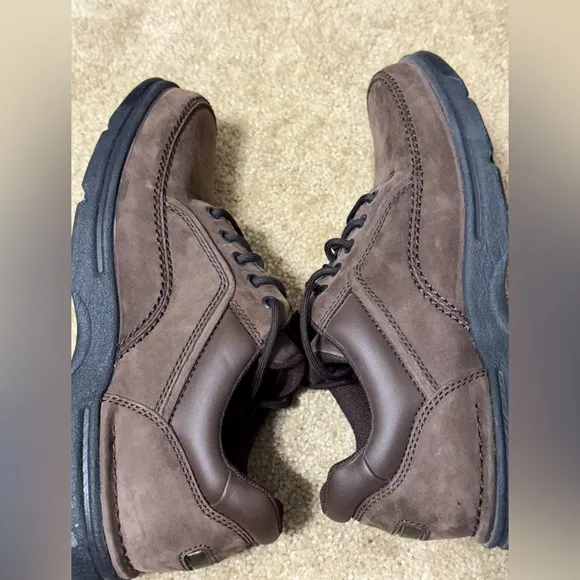 Rockport World Tour Classic Lace Up Men 10 Shoes‎ Sneakers Nubuck Brown APM72205