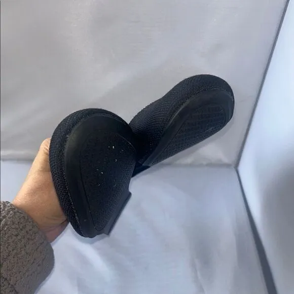 Rothy's Black Knit Round Toe Flats Classic Ballet White Trim Heel Size 7.5