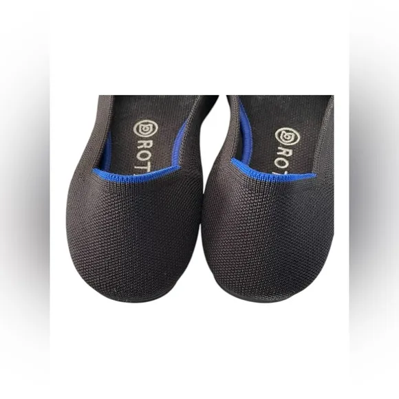Rothy’s women’s woven round toe ballet flats. Navy Blue size 7.5