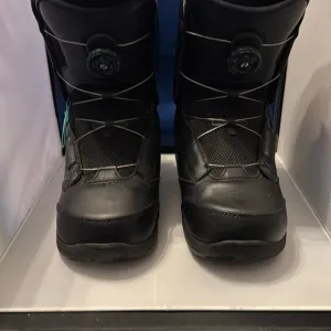Ryker Black Snowboard Boots with Dial Closure size 13