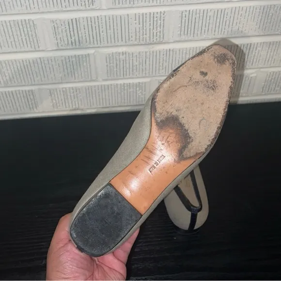 SALVATORE FERRAGAMO Canvas Elegant Navy Leather and Women's Kitten Heel