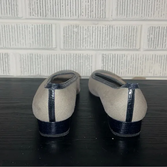 SALVATORE FERRAGAMO Canvas Elegant Navy Leather and Women's Kitten Heel