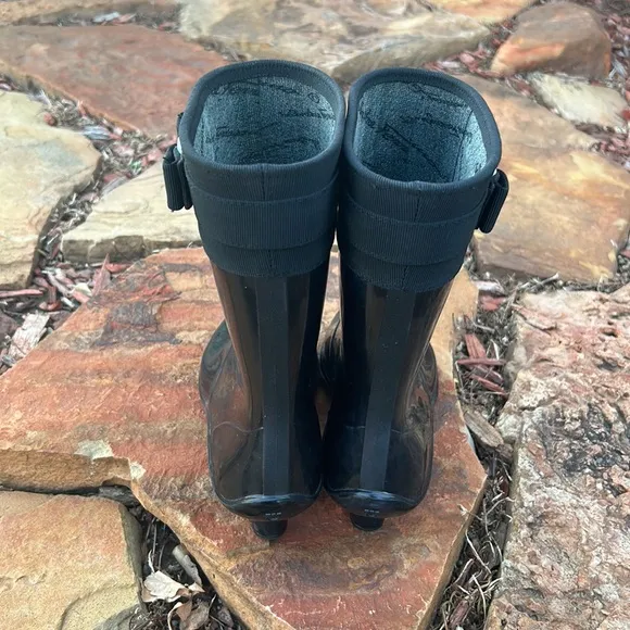 Salvatore Ferragamo Ladies size 7 Black Kitten Heel Rain 🌧️ Boots 👢