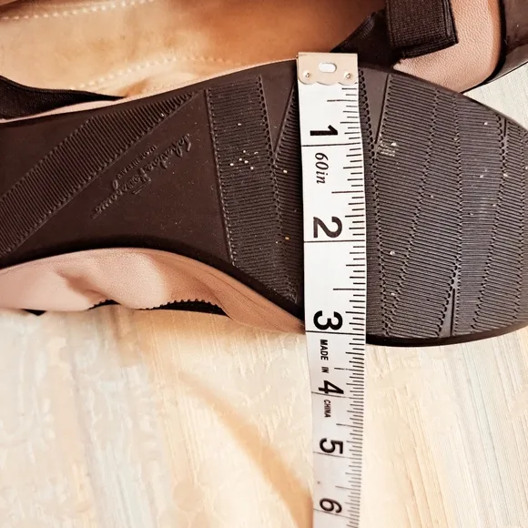Salvatore Ferragamo 'My Paris' Black &amp; Nude Ballet Flat Size 8.5 OFFERS WELCOME❤
