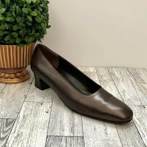 Salvatore Ferragamo Vintage Pumps Metallic Brown Size 6 AA